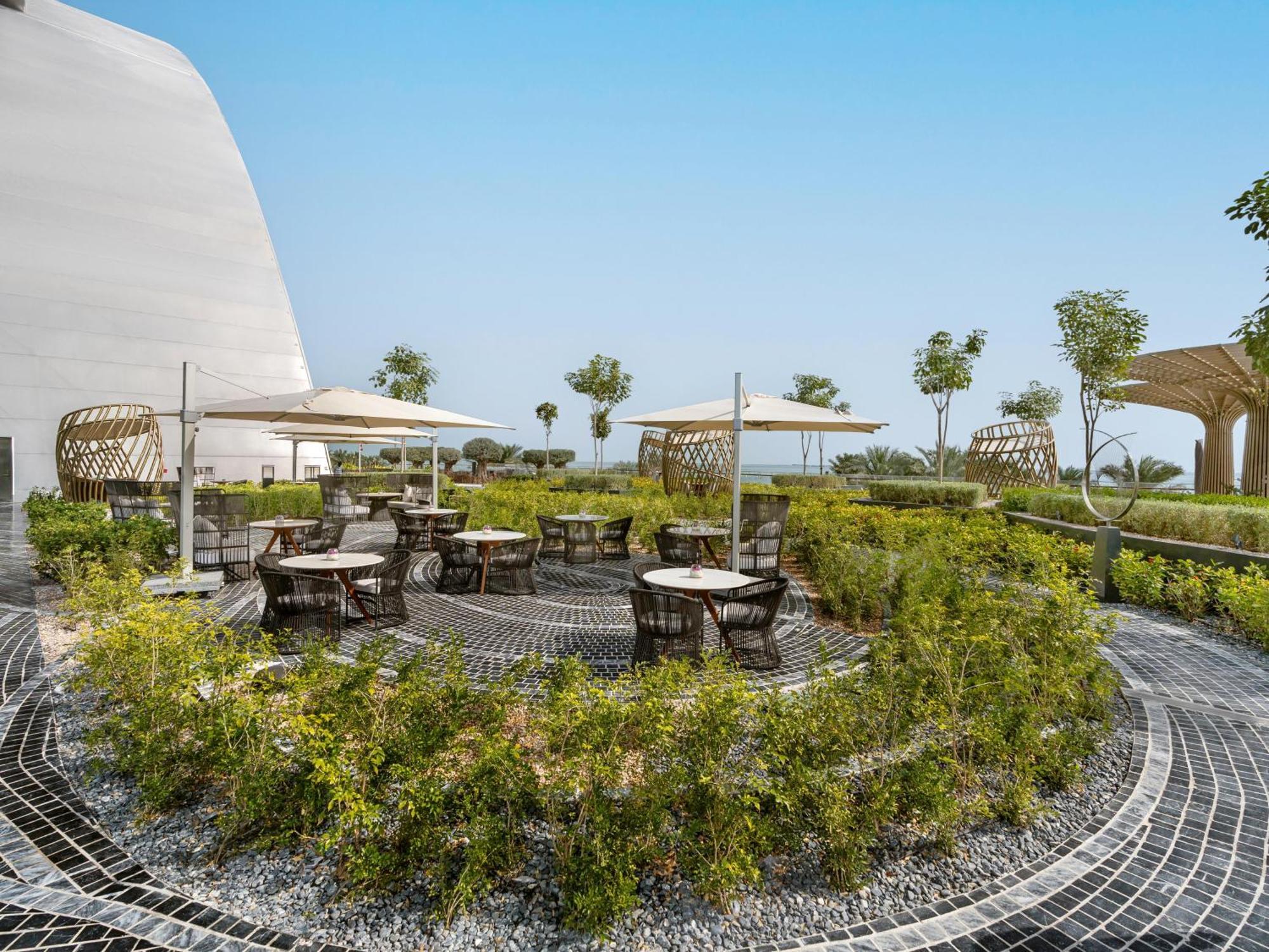 Fairmont Doha Hotel Lusail Ngoại thất bức ảnh The Sky Garden