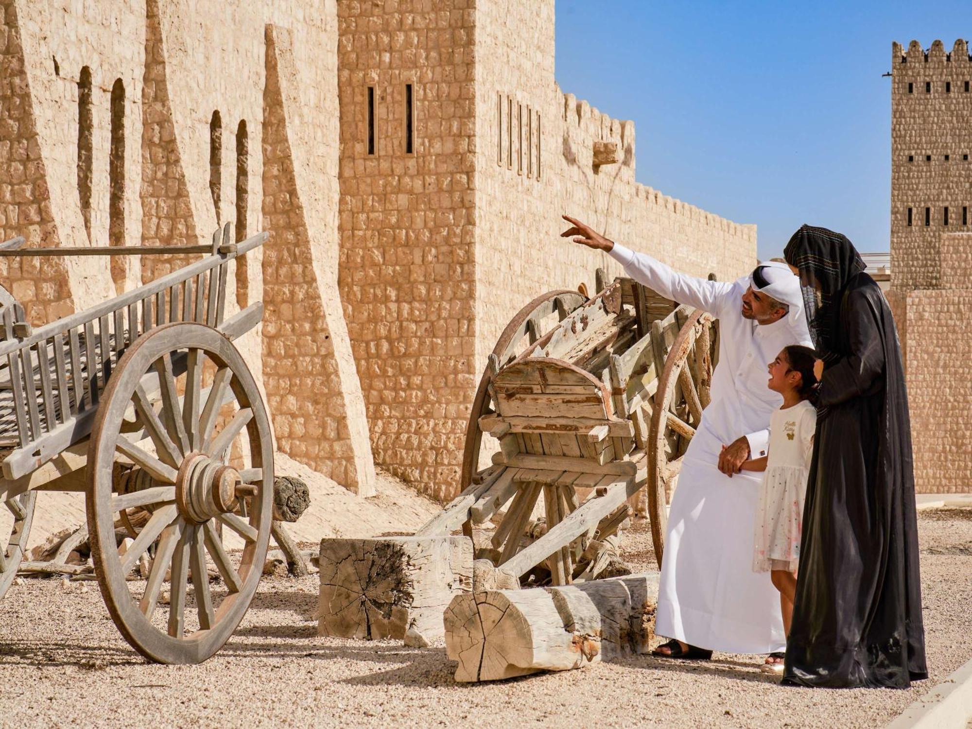 Fairmont Doha Hotel Lusail Ngoại thất bức ảnh Al Jahili Fort