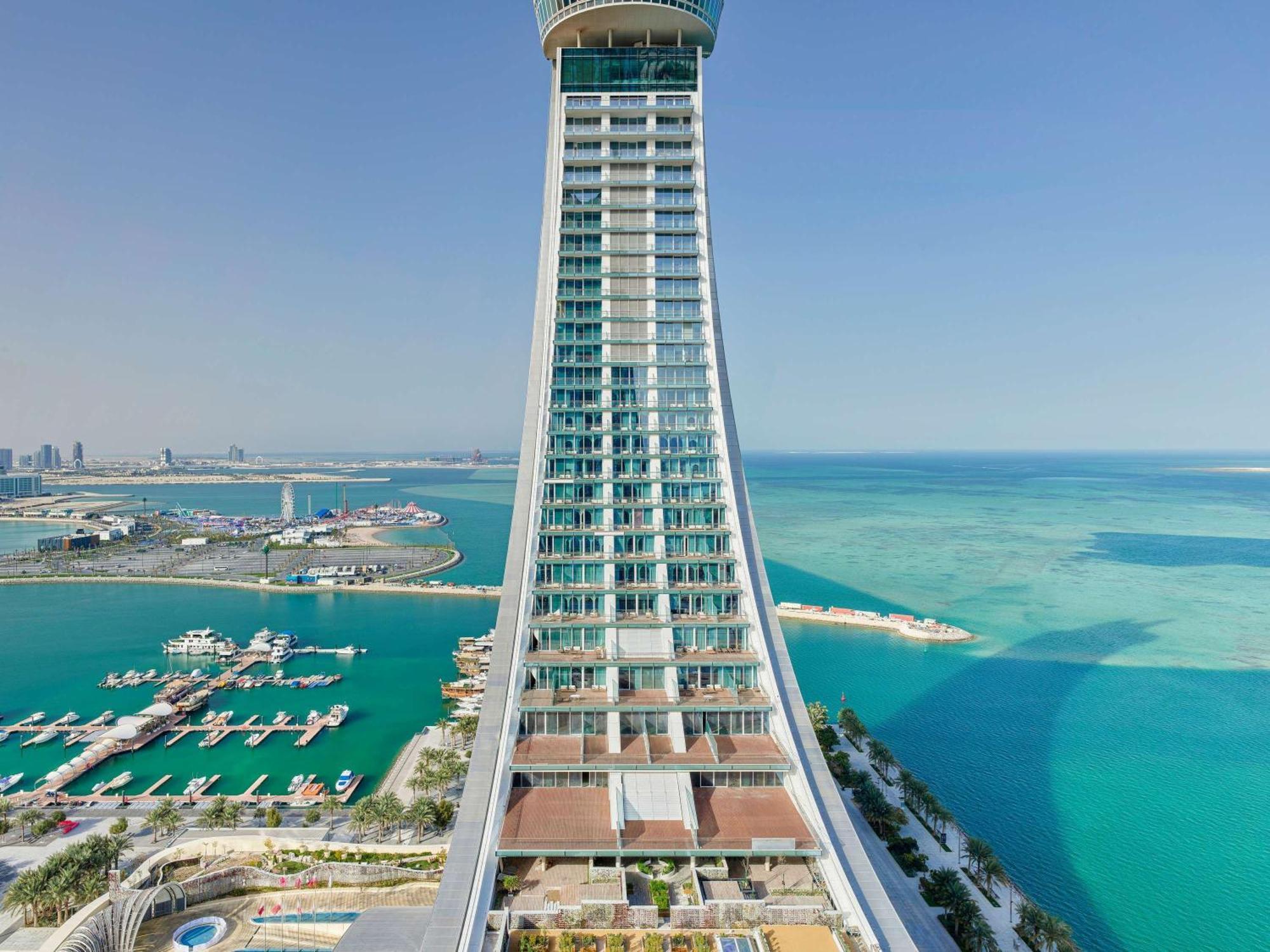 Fairmont Doha Hotel Lusail Ngoại thất bức ảnh The hotel in 2016