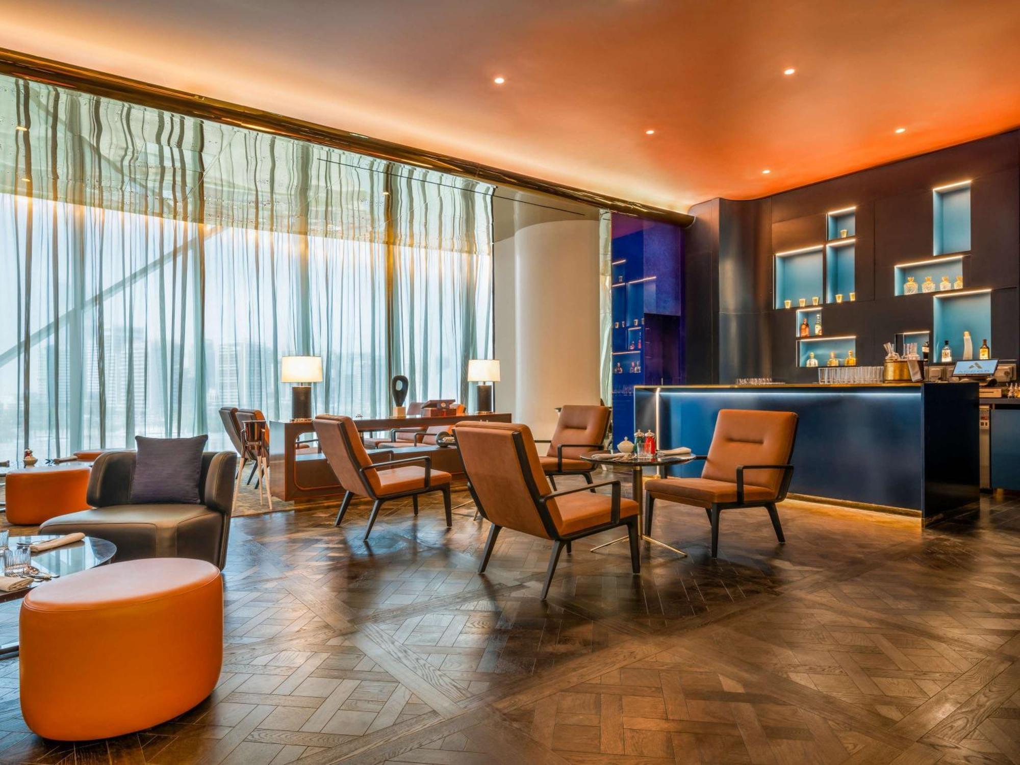 Fairmont Doha Hotel Lusail Ngoại thất bức ảnh The Club Lounge at the hotel